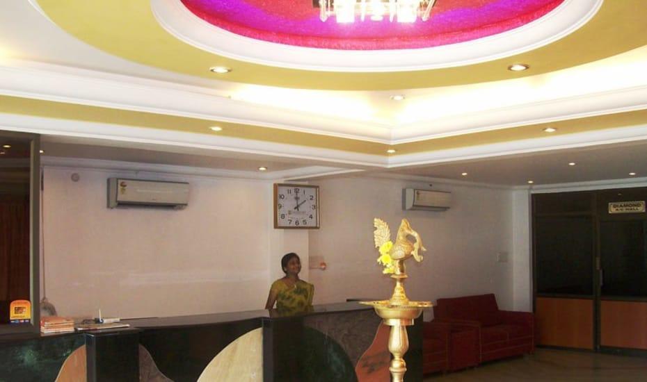Hotel Sri Srinivasa Residency Kadapa Exterior foto